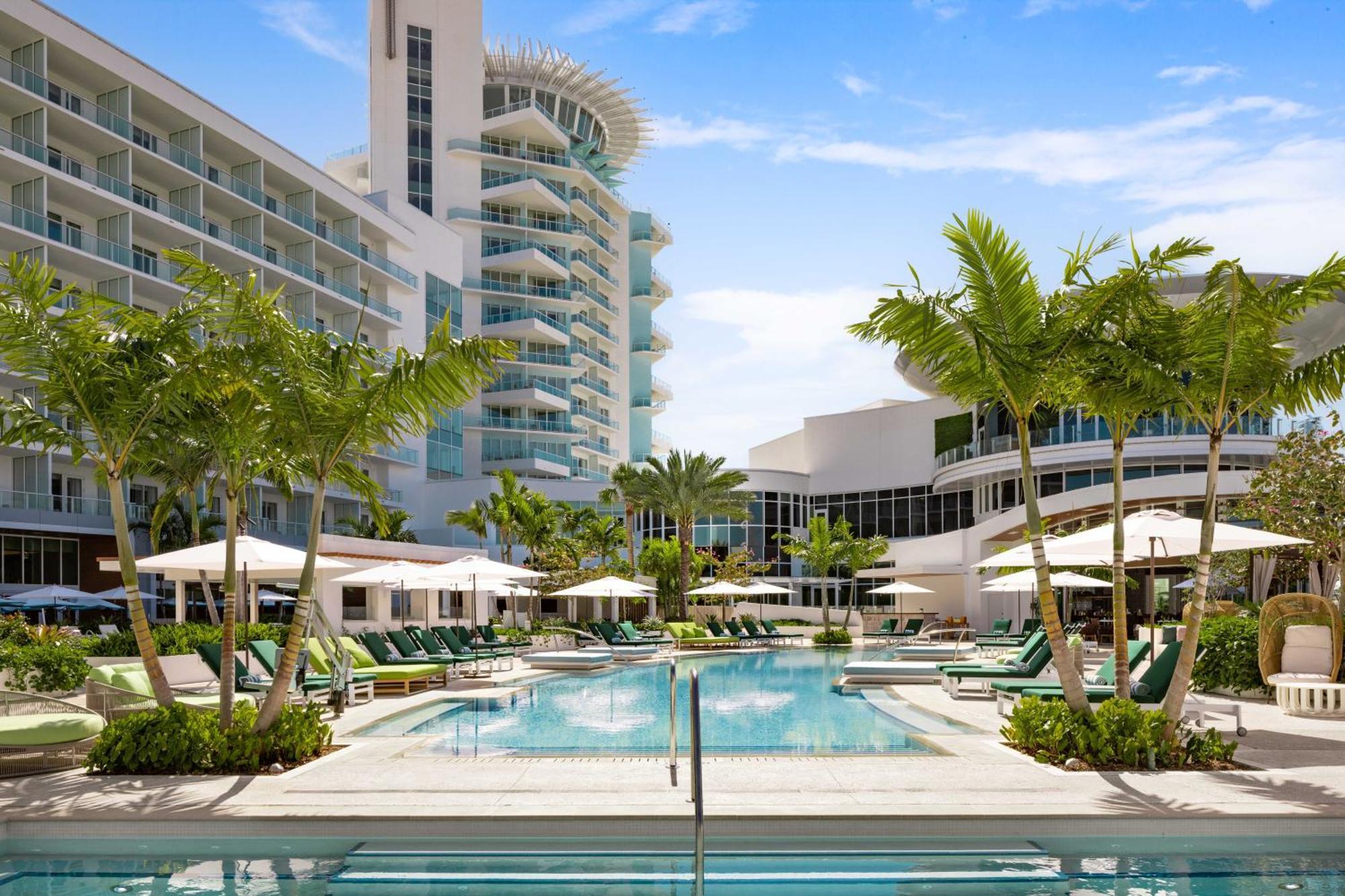 Pier Sixty-Six Hotel Fort Lauderdale Exterior photo